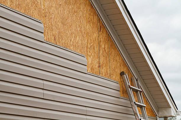 24/7 Emergency Emergency Siding Repair experts in Aurora, OH
